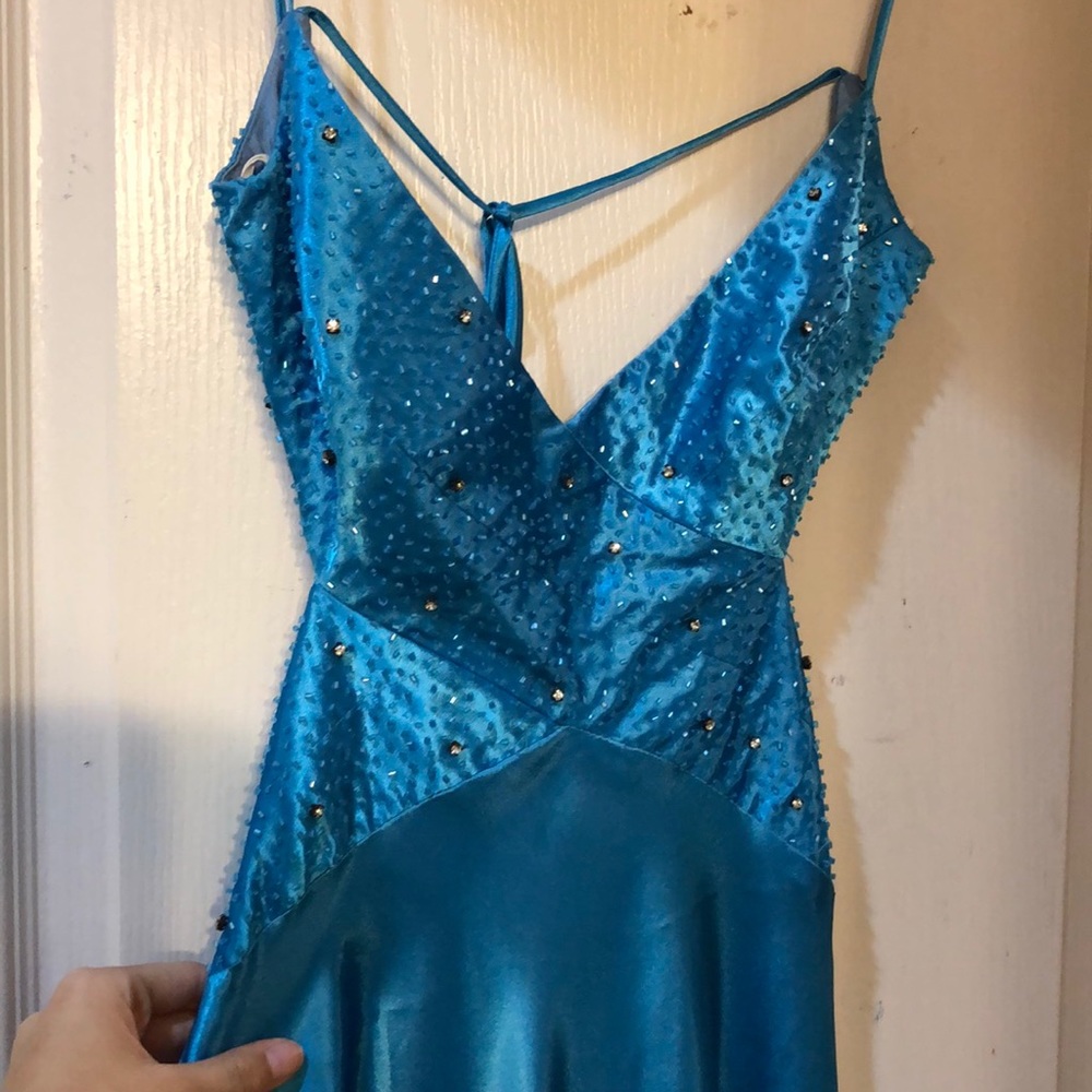 Dress - Picture 2 of 3